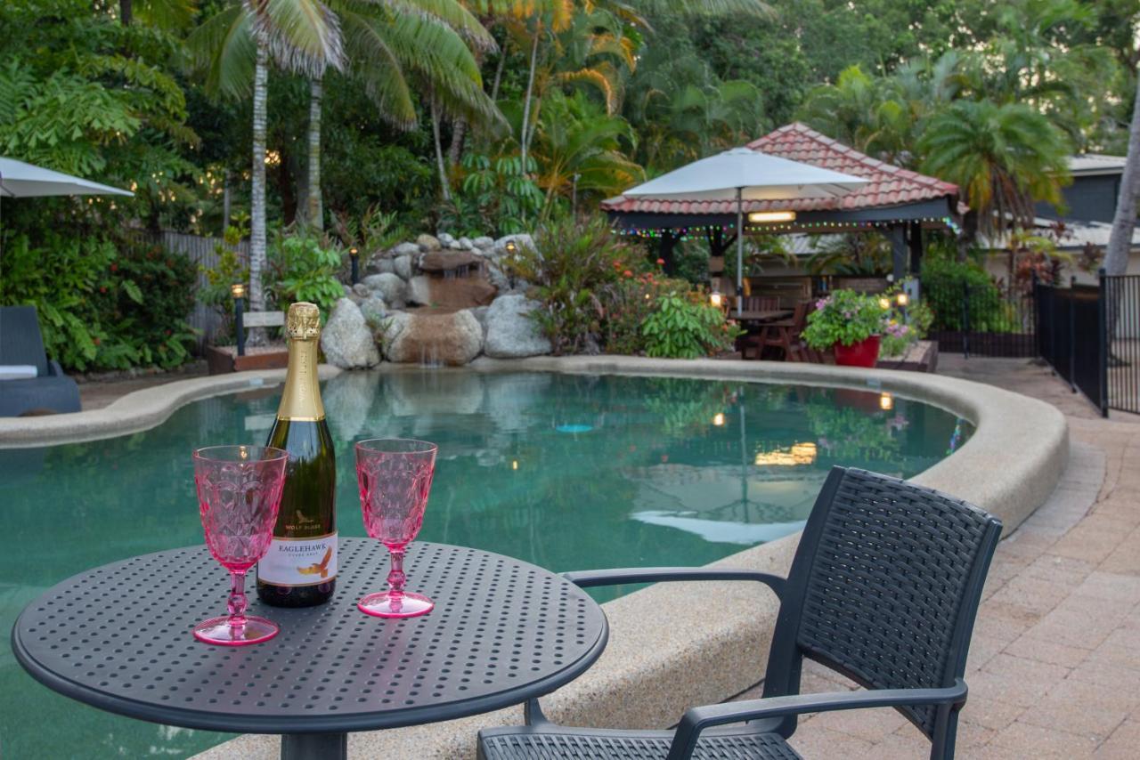 Lychee Tree Holiday Apartments Port Douglas Bagian luar foto