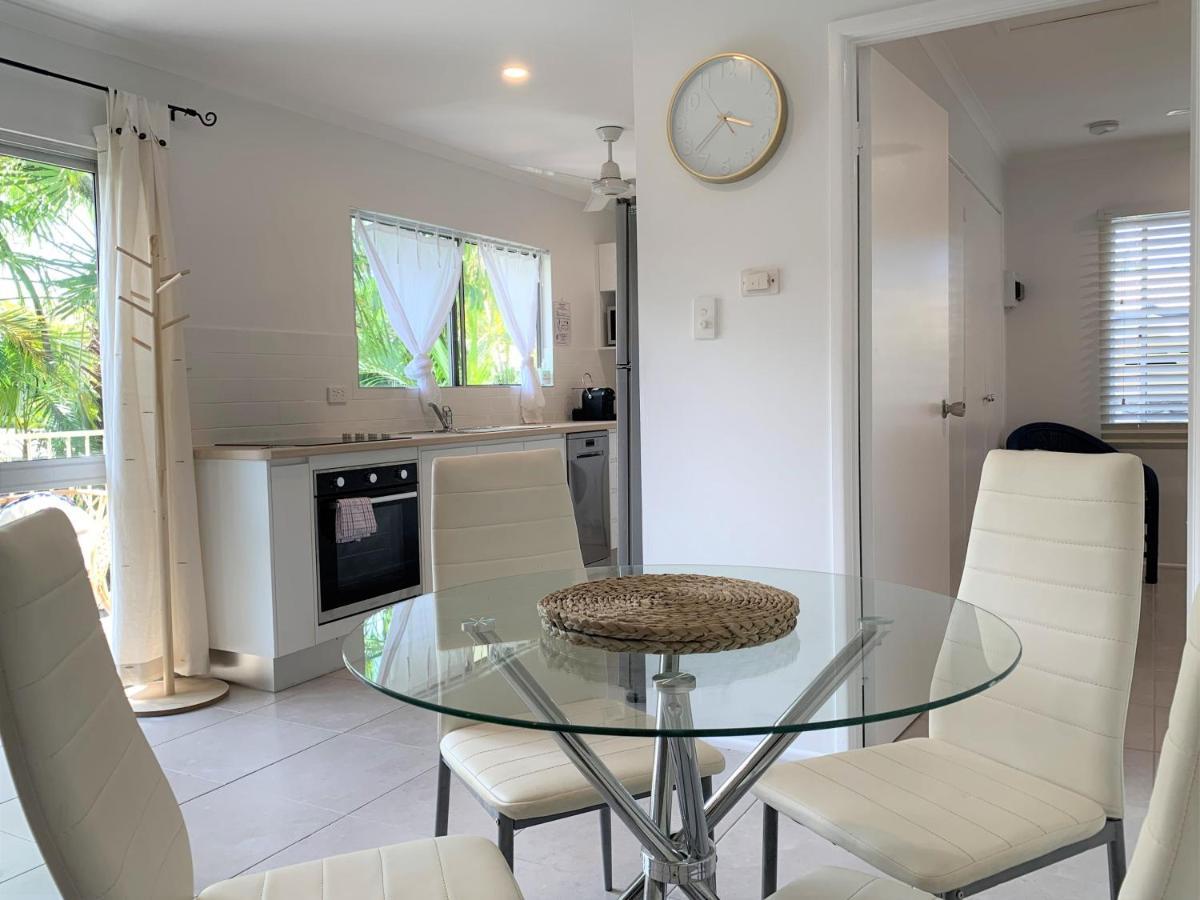 Lychee Tree Holiday Apartments Port Douglas Bagian luar foto