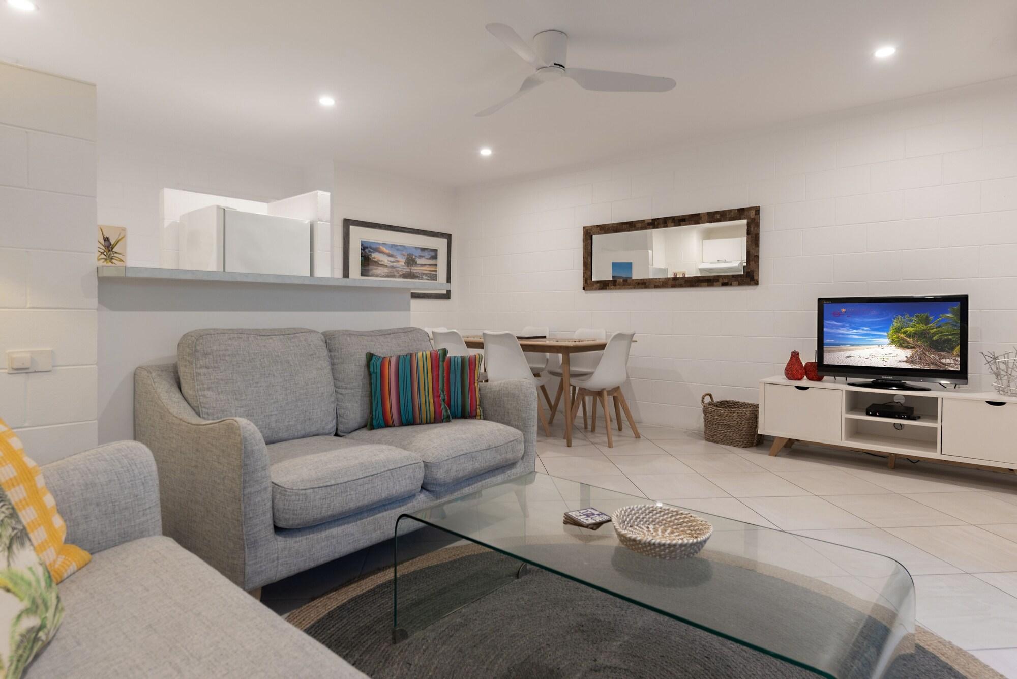 Lychee Tree Holiday Apartments Port Douglas Bagian luar foto