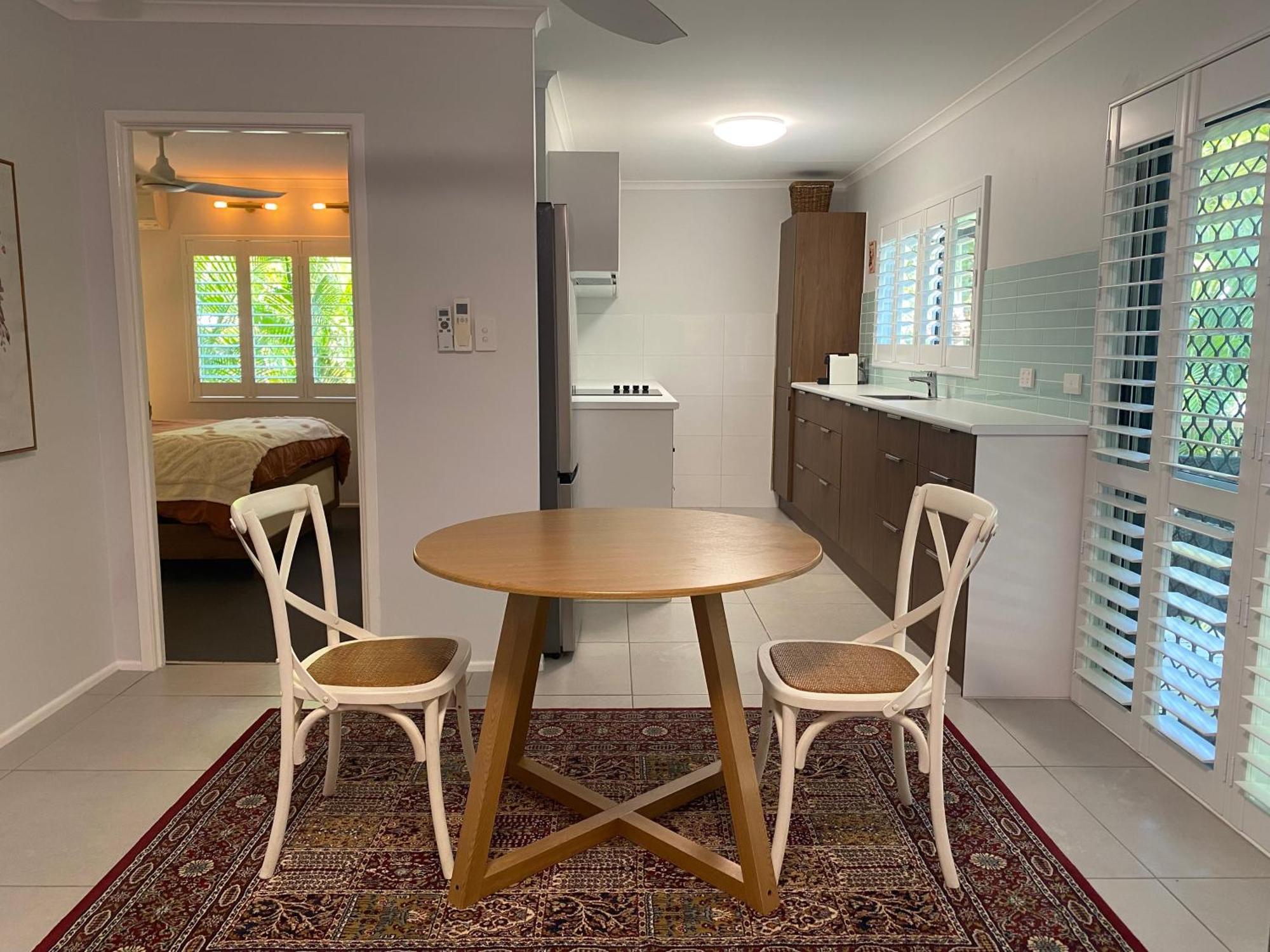 Lychee Tree Holiday Apartments Port Douglas Ruang foto